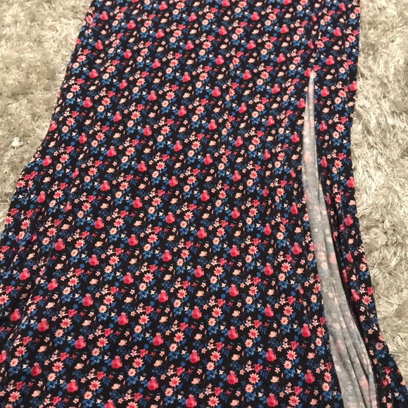 Charlotte Russe skirt - Picture 2 of 5